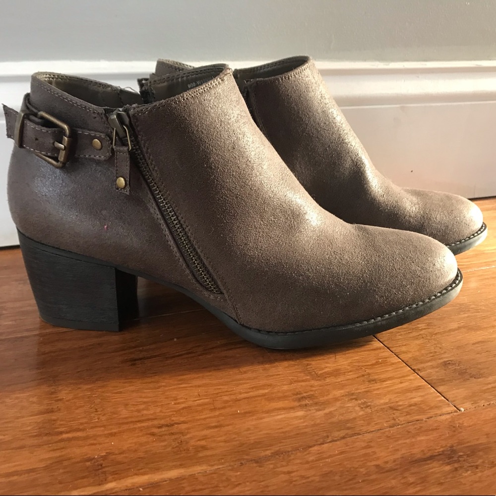 White Mountain Booties